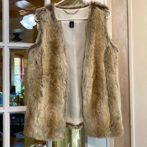 White House Black Market Faux Fur Vest